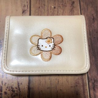 ハローキティ(ハローキティ)の⭐︎訳あり⭐︎キティ　パスケース(名刺入れ/定期入れ)