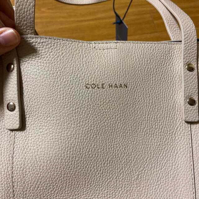 Cole Haan(コールハーン)の★新品★コールハーン　レディース　トートバッグ　送料込み レディースのバッグ(トートバッグ)の商品写真