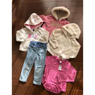 ベビーギャップ(babyGAP)の新品有！とぉーっても可愛いものだらけのGap福袋♡90-95cm(Tシャツ/カットソー)