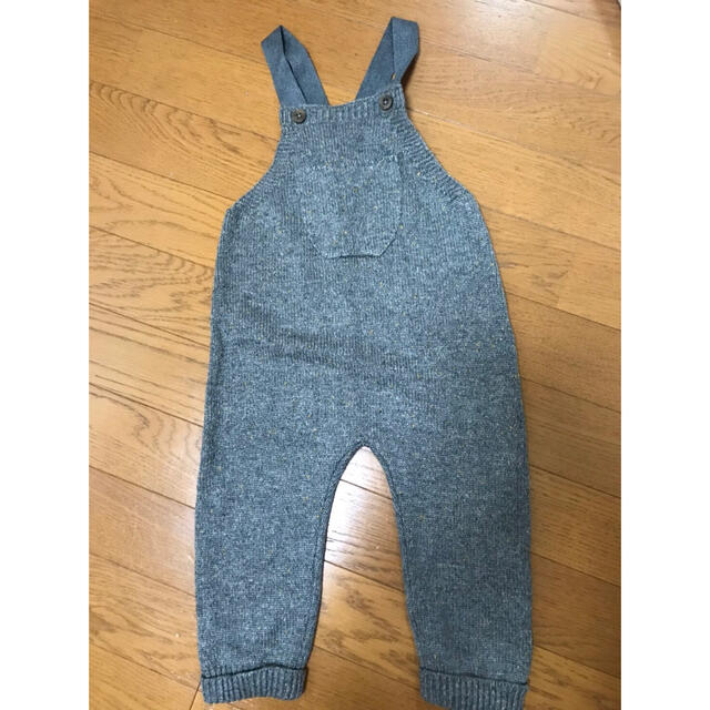 ZARA KIDS(ザラキッズ)のZARA baby 新品タグ付　ニットサロペット　オーバーオール キッズ/ベビー/マタニティのキッズ服男の子用(90cm~)(パンツ/スパッツ)の商品写真