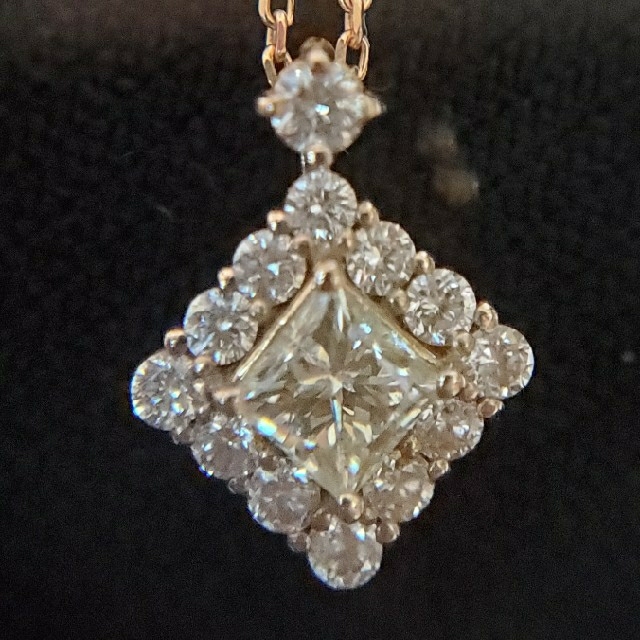 K18PG 0.40ct プリンセスカット レディースのアクセサリー(ネックレス)の商品写真