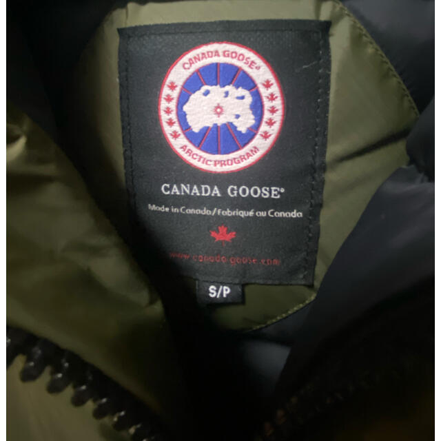 CANADA GOOSE(カナダグース)の希少☆黒タグ CANADA GOOSE オリーブ ダウン ジャケット メンズのジャケット/アウター(ダウンジャケット)の商品写真