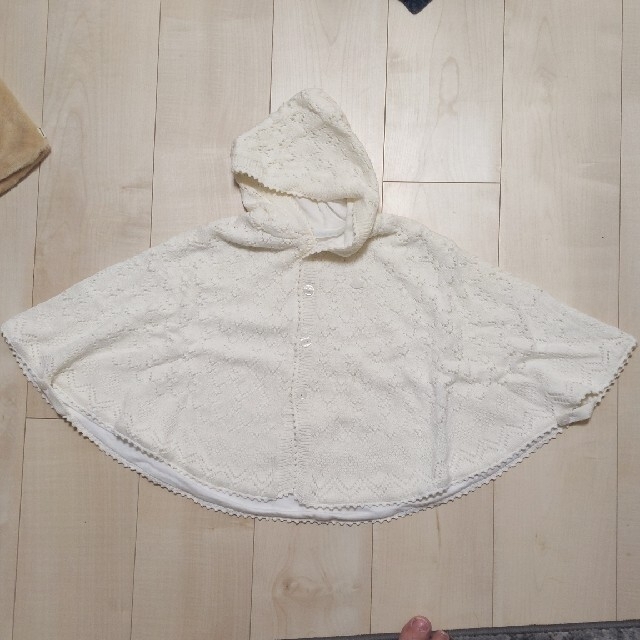 BeBe(ベベ)のべべ　ポンチョ　bebe キッズ/ベビー/マタニティのキッズ服女の子用(90cm~)(その他)の商品写真