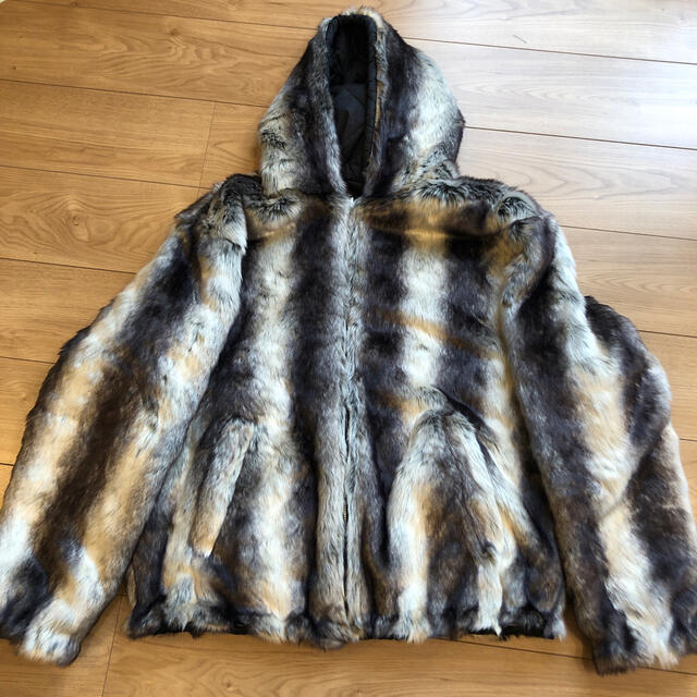 キムタク着supreme faux fur reversible hooded