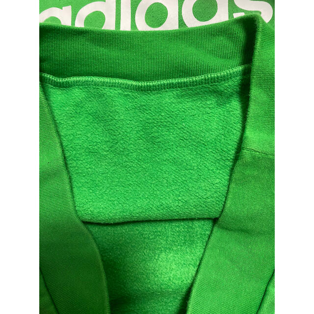 adidas(アディダス)のアディダス　パーカー　サイズ120センチ キッズ/ベビー/マタニティのキッズ服男の子用(90cm~)(Tシャツ/カットソー)の商品写真