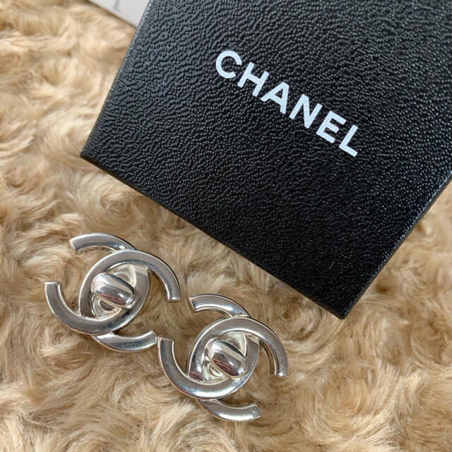 CHANEL シャネル ターンロック イヤリング ココマーク 【25％OFF