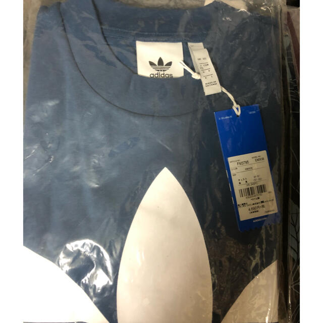 adidas(アディダス)の新品★adidas OVERSIZED Tシャツ ブルー/XS メンズのトップス(Tシャツ/カットソー(半袖/袖なし))の商品写真