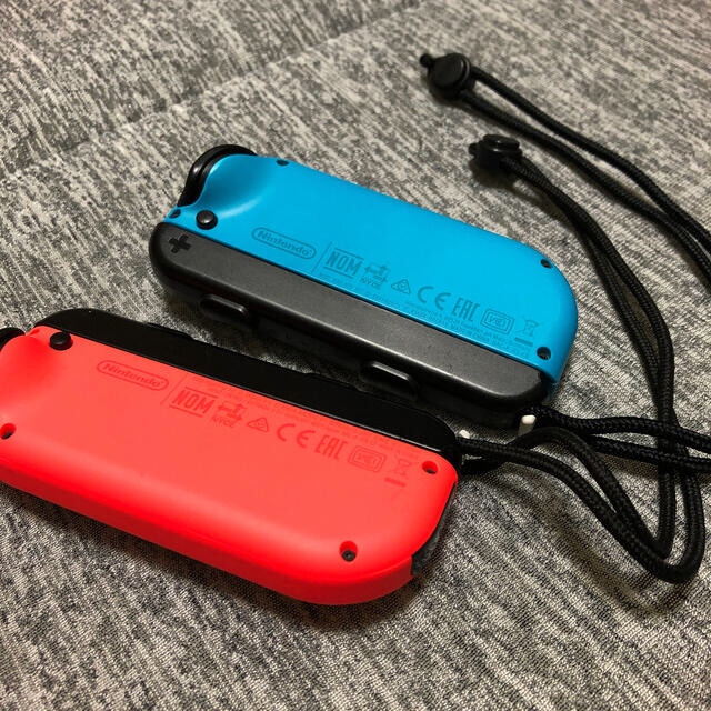 Nintendo Switch(ニンテンドースイッチ)のNintendo Switch  Joy-Con ネオンブルーネオンレッド エンタメ/ホビーのゲームソフト/ゲーム機本体(その他)の商品写真