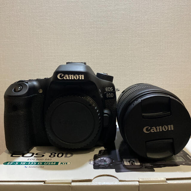 人気アイテム Canon USMレンズキット IS EF-S18-135 EOS80D(W) Canon