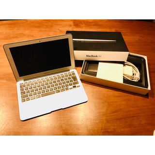 マック(Mac (Apple))のMacBookAir11インチLEDバックライト【128GB 2012年モデル】(ノートPC)