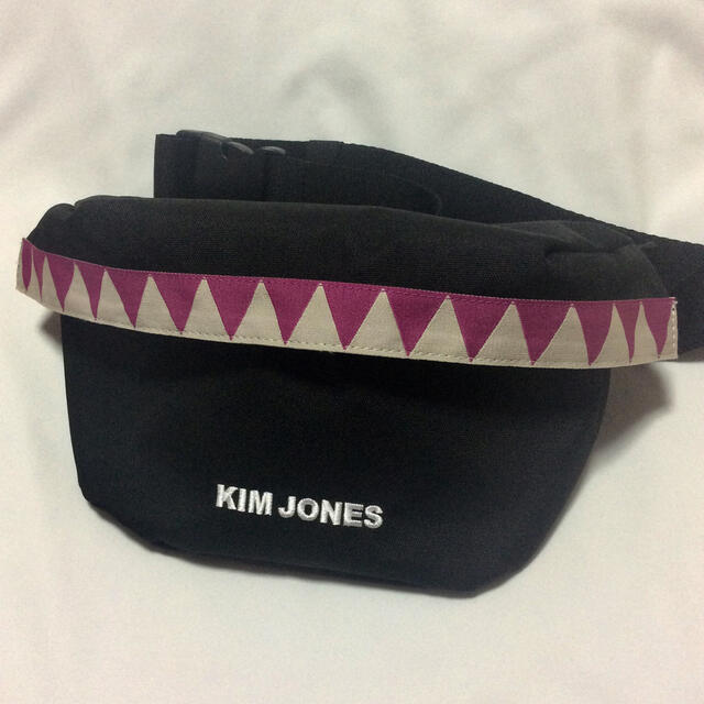 KIM JONES(キムジョーンズ)の新品⭐️KIM JONES ウエストバッグ レディースのバッグ(ボディバッグ/ウエストポーチ)の商品写真