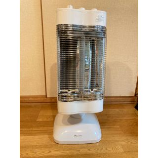 ダイキン(DAIKIN)のダイキン　セラムヒート　暖房　ERFT11MS 電気ストーブ(電気ヒーター)