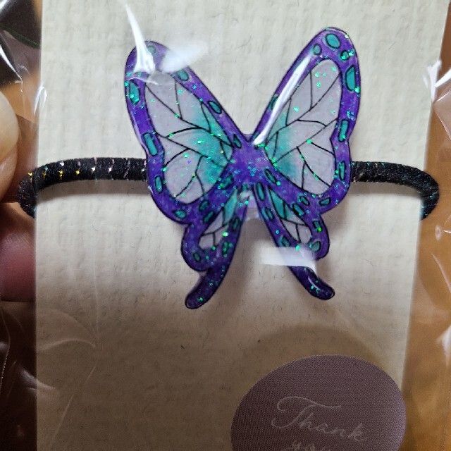 蝶々のヘアゴム ハンドメイドのキッズ/ベビー(ファッション雑貨)の商品写真