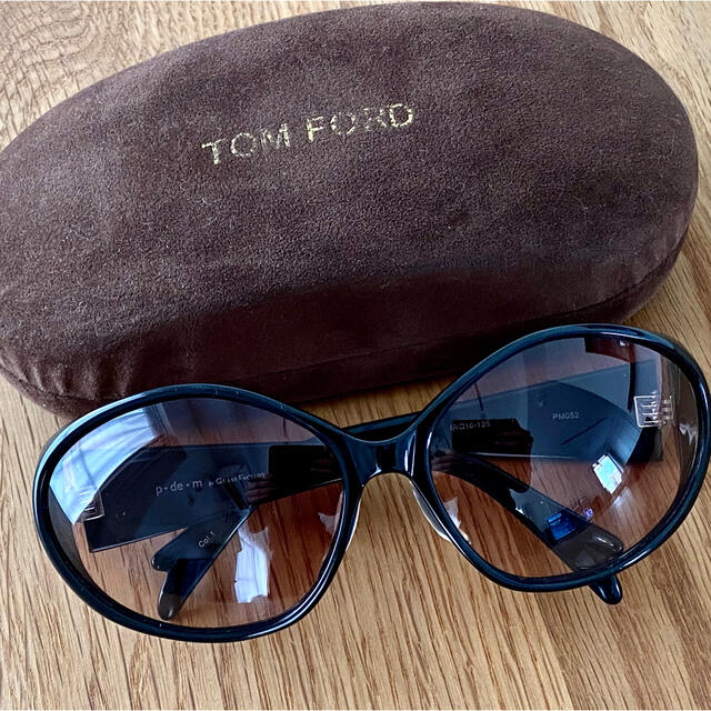 TOM FORD(トムフォード)の新品同様★サングラス レディースのファッション小物(サングラス/メガネ)の商品写真