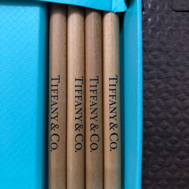 Tiffany & Co.(ティファニー)の新品　ティファニー　ぬり絵　セット キッズ/ベビー/マタニティのおもちゃ(知育玩具)の商品写真