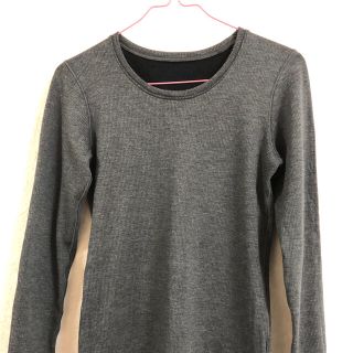 ユニクロ(UNIQLO)のai様専用　２枚ユニクロ超極暖ラウンドネックレディース(アンダーシャツ/防寒インナー)