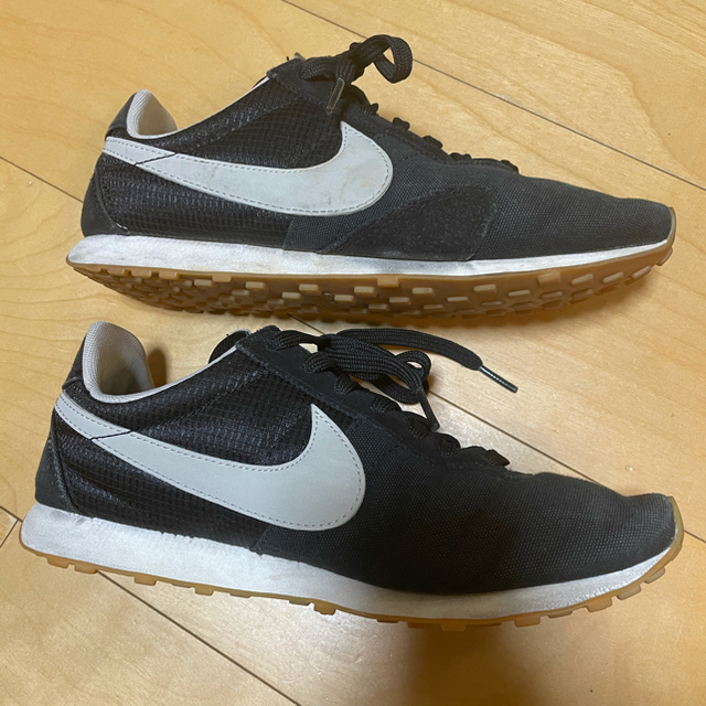 NIKE(ナイキ)の【値下げしました】NIKE ナイキ スニーカー 24cm レディースの靴/シューズ(スニーカー)の商品写真