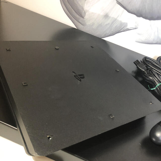 PS4 CUH-2000B (黒) 本体　コントローラー付　動作確認済み