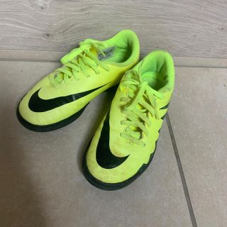 ナイキ(NIKE)のNIKEフットサルシューズ20cm(シューズ)