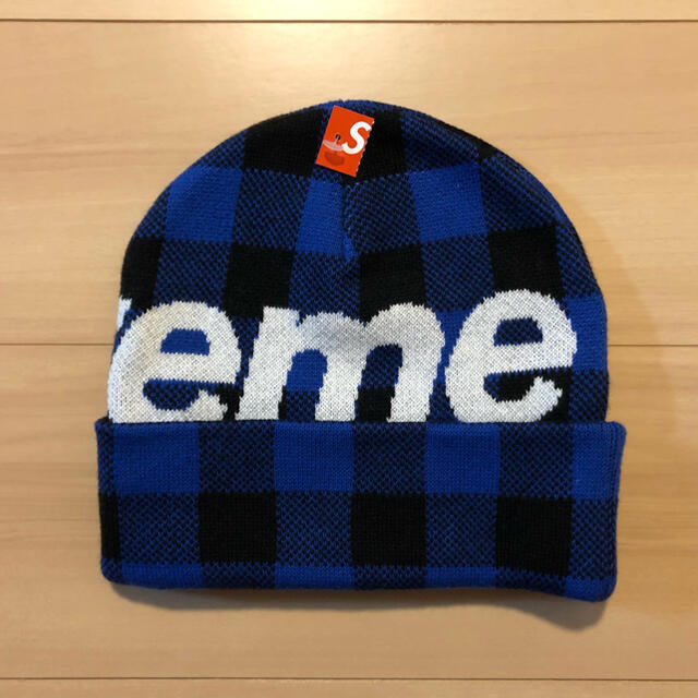 Supreme(シュプリーム)のシュプリーム　Big Logo Beanie メンズの帽子(ニット帽/ビーニー)の商品写真