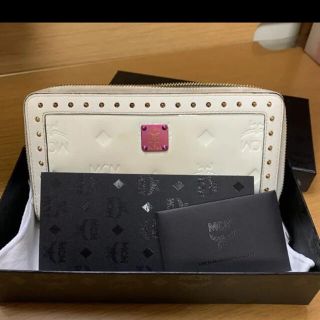 エムシーエム(MCM)のMCM 白 長財布 (長財布)