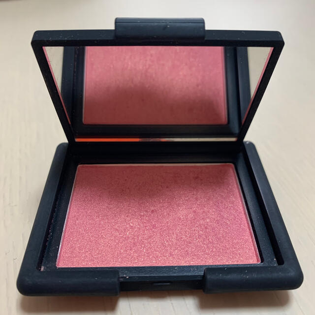 NARS(ナーズ)のNARS ブラッシュ チーク 4013N コスメ/美容のベースメイク/化粧品(チーク)の商品写真