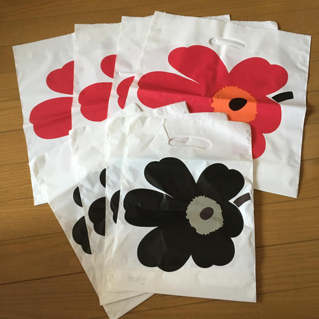 marimekko(マリメッコ)のmarimekko 袋 レディースのバッグ(ショップ袋)の商品写真