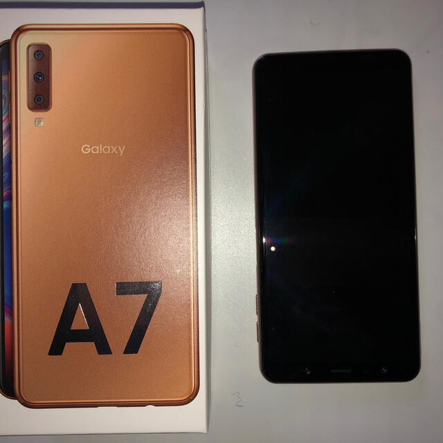 ほぼ新品　Galaxy A7