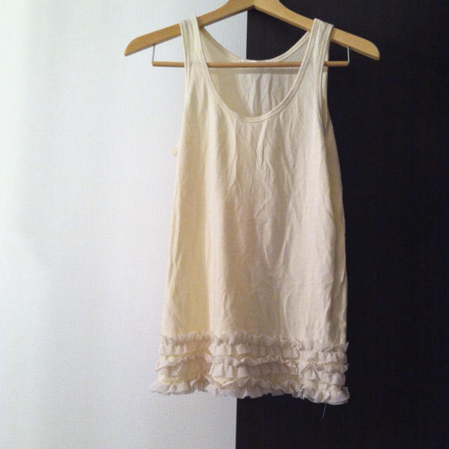LOWRYS FARM(ローリーズファーム)のLOWRYS FARM フリルタンクW レディースのトップス(タンクトップ)の商品写真