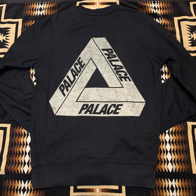 Supreme(シュプリーム)のPALACE logo クルーネック パーカー スウェット Black メンズのトップス(パーカー)の商品写真