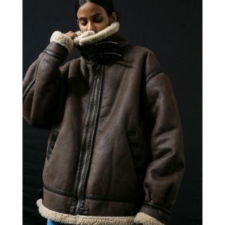 アルファインダストリーズ(ALPHA INDUSTRIES)のモンキータイム別注ムートンジャケット(フライトジャケット)