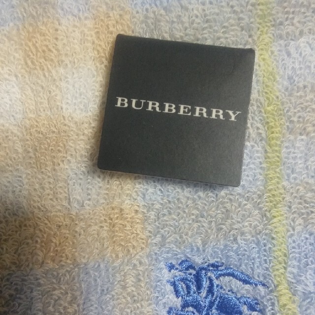 BURBERRY(バーバリー)のお値下げバーバリータオルハンカチ レディースのファッション小物(ハンカチ)の商品写真