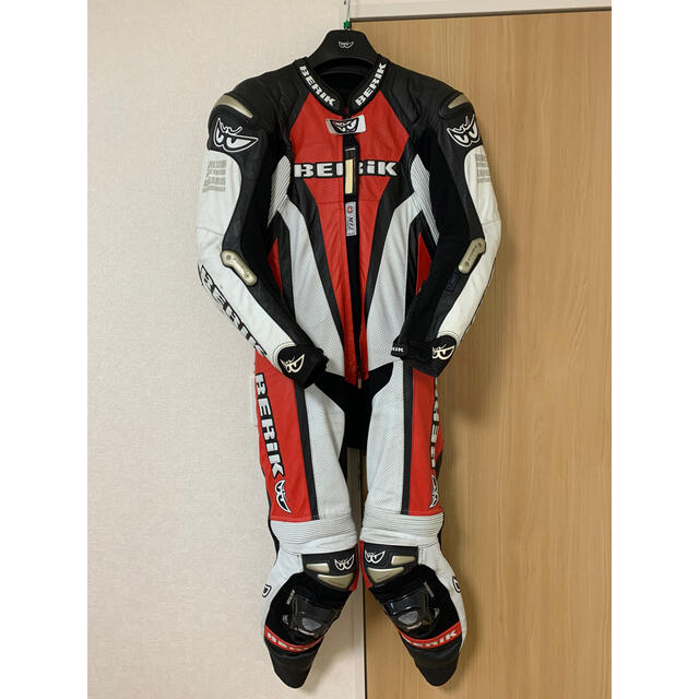 ベリックのレーシングスーツ ハイエンドモデル - 装備/装具
