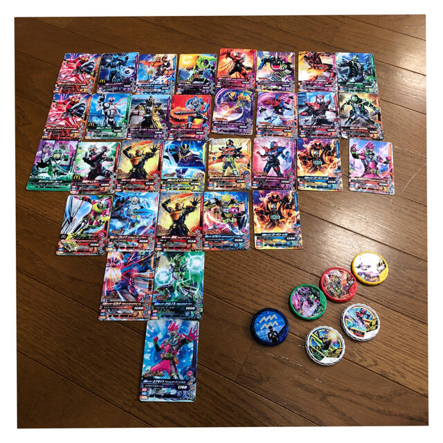 ガンバライジングカード&メダル エンタメ/ホビーのアニメグッズ(カード)の商品写真