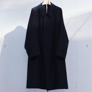 コモリ(COMOLI)のSサイズ【LE/エルイー】バルカラーコートNAVY(ステンカラーコート)