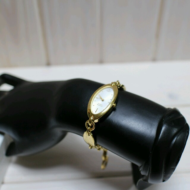 Vivienne Westwood(ヴィヴィアンウエストウッド)の箱つき　ヴィヴィアンウエストウッド レディースのファッション小物(腕時計)の商品写真