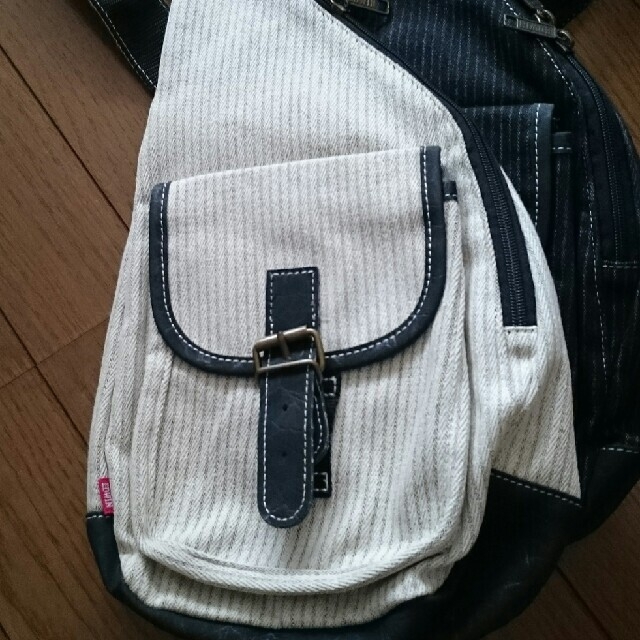 EDWIN(エドウィン)のEDWIN　ショルダーバッグ2個 メンズのバッグ(ショルダーバッグ)の商品写真