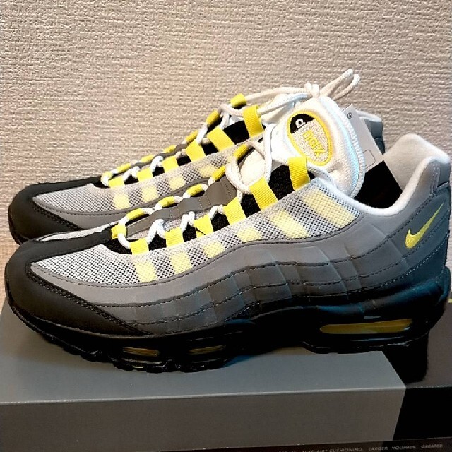 NIKE(ナイキ)の【27cm US9】NIKE AIR MAX 95 OG ナイキ エアマックス メンズの靴/シューズ(スニーカー)の商品写真