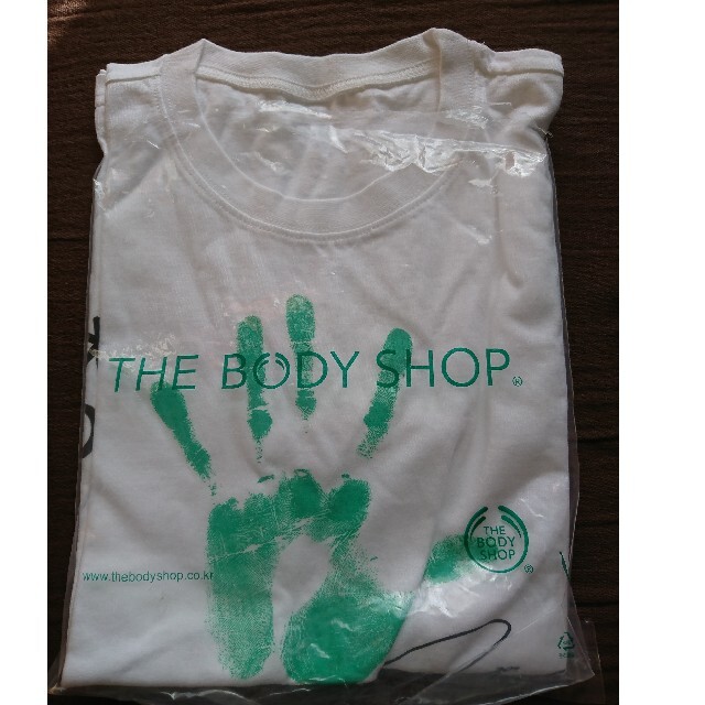 2PM ジェボム THE BODY SHOP 手形&サイン(プリント)Tシャツ エンタメ/ホビーのタレントグッズ(アイドルグッズ)の商品写真