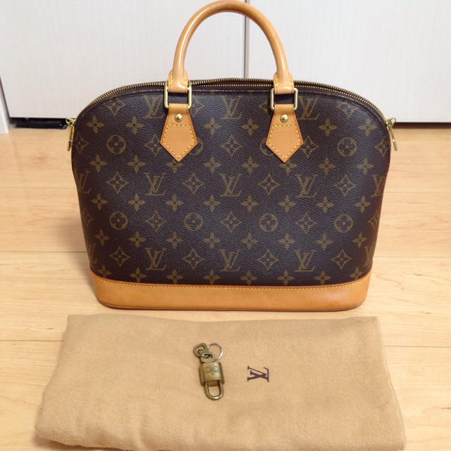 LOUIS VUITTON(ルイヴィトン)のルイヴィトン アルマ レディースのバッグ(ハンドバッグ)の商品写真