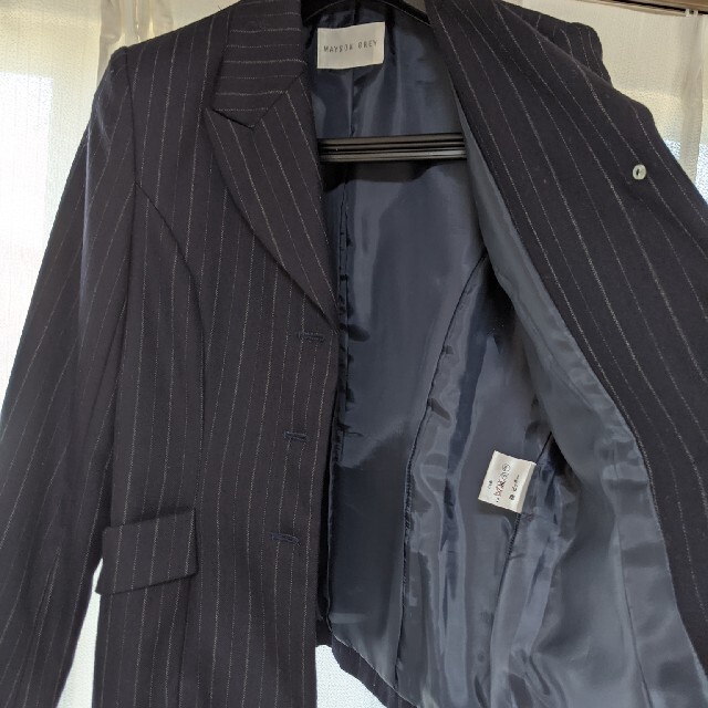 MAYSON GREY(メイソングレイ)の紺色　ストライプ　ジャケット レディースのジャケット/アウター(テーラードジャケット)の商品写真