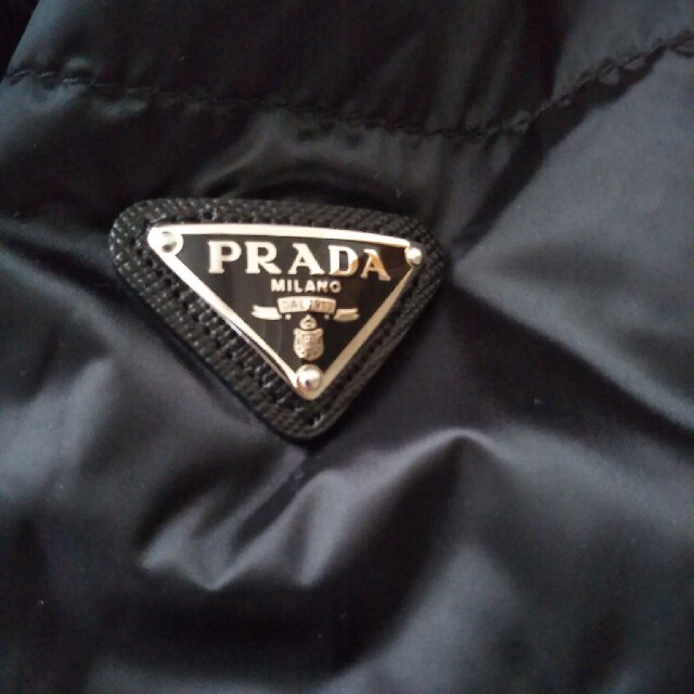PRADA(プラダ)のPRADA☆美品☆あや様ご専用☆ レディースのジャケット/アウター(ダウンジャケット)の商品写真