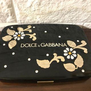 ドルチェアンドガッバーナ(DOLCE&GABBANA)のドルチェ&ガッパーナ　フェイスパレット(チーク)