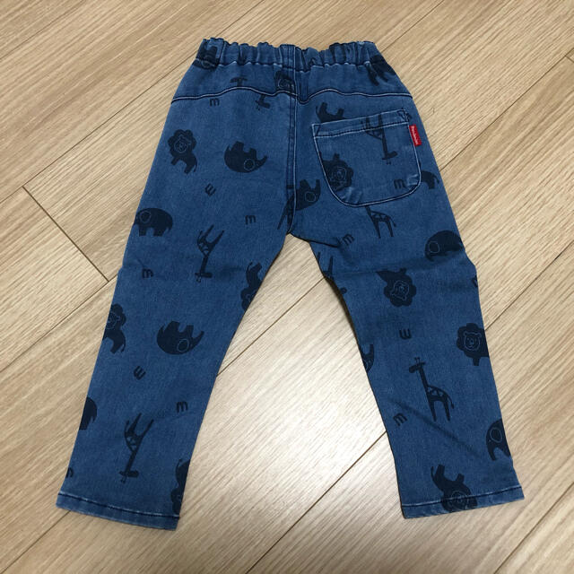 mou jon jon(ムージョンジョン)のムージョンジョン 動物柄 デニムパンツ 95サイズ キッズ/ベビー/マタニティのキッズ服男の子用(90cm~)(パンツ/スパッツ)の商品写真