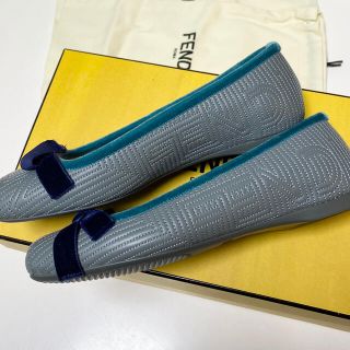 フェンディ(FENDI)のご専用　FENDI リボン付きバレエシューズ　新品同様　36(バレエシューズ)