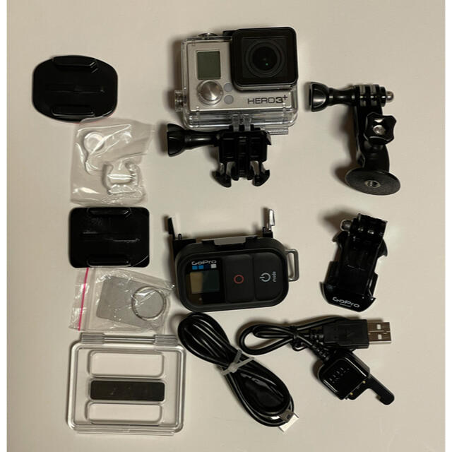 GoPro(ゴープロ)のGoPro HERO3+,Battery BacPac,マウントセット,他 スマホ/家電/カメラのカメラ(ビデオカメラ)の商品写真