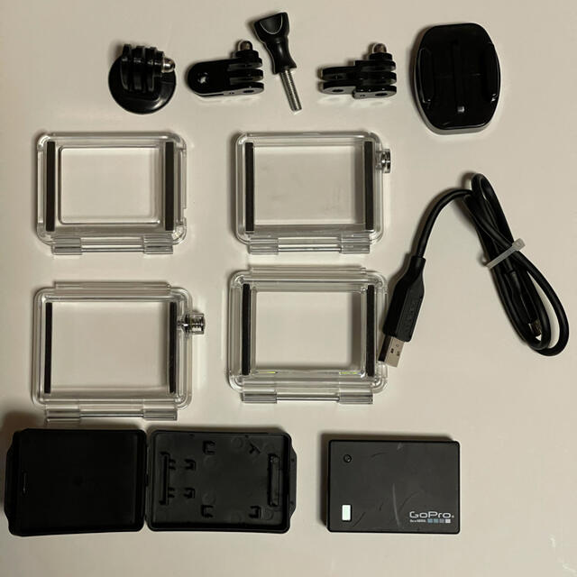 GoPro(ゴープロ)のGoPro HERO3+,Battery BacPac,マウントセット,他 スマホ/家電/カメラのカメラ(ビデオカメラ)の商品写真