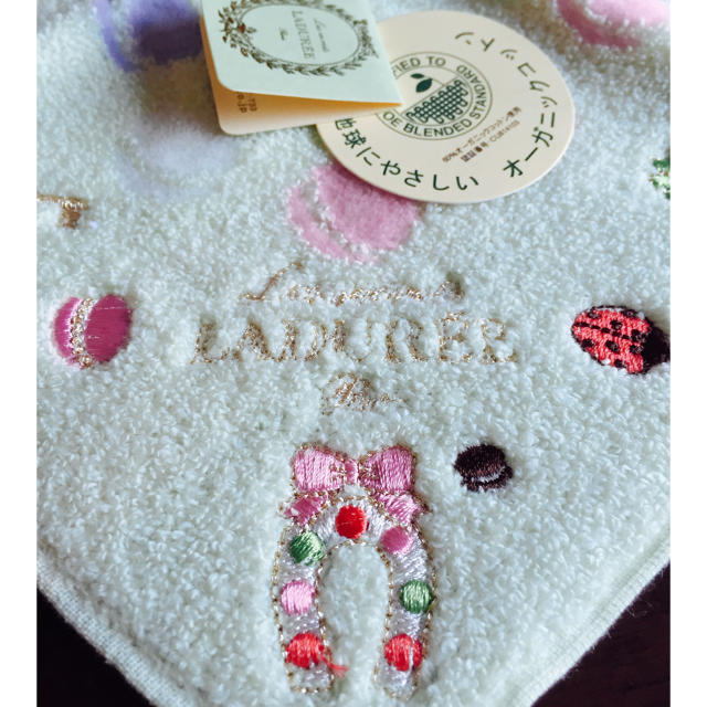 LADUREE(ラデュレ)の☆新品☆ ラデュレ タオルハンカチ レディースのファッション小物(ハンカチ)の商品写真