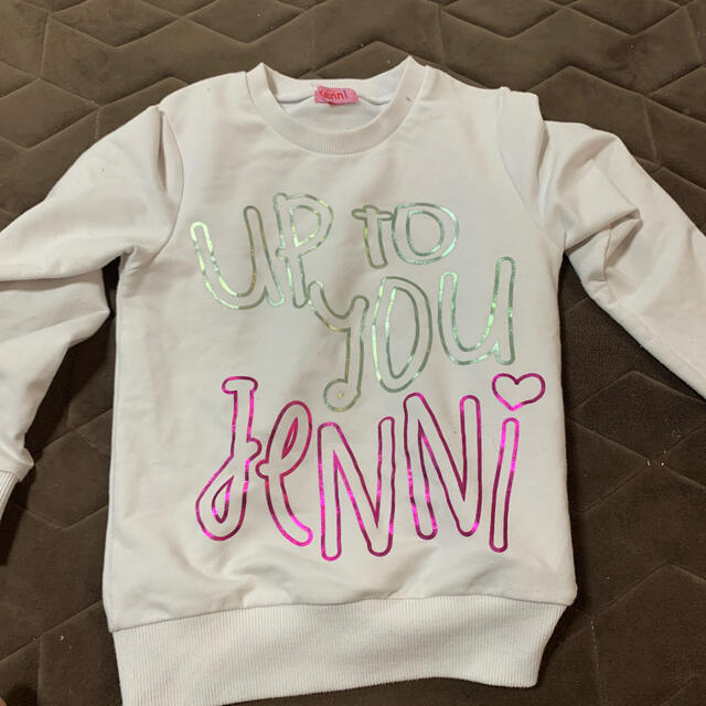 JENNI(ジェニィ)のJENNI 白トレーナー　130cm キッズ/ベビー/マタニティのキッズ服女の子用(90cm~)(Tシャツ/カットソー)の商品写真