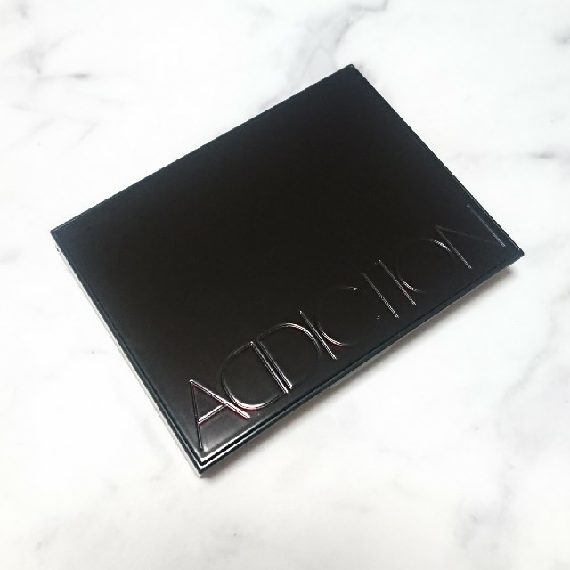 ADDICTION(アディクション)のADDICTIONコンパクトケースⅡ コスメ/美容のコスメ/美容 その他(その他)の商品写真